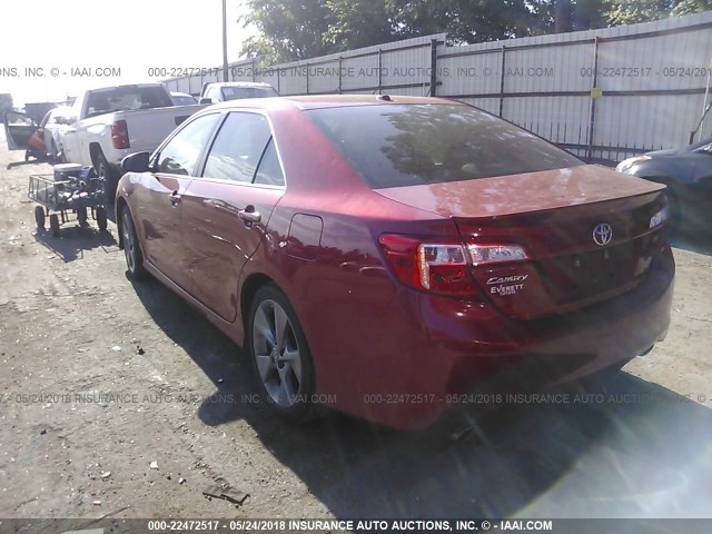 4T1BK1FK4EU545549 - 2014 TOYOTA CAMRY SE/XLE RED photo 3