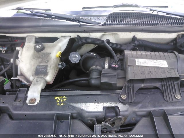 1GCGG25C281167197 - 2008 CHEVROLET EXPRESS G2500  WHITE photo 10