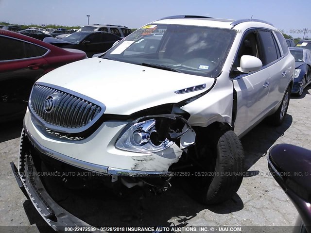 5GALRBED4AJ107110 - 2010 BUICK ENCLAVE CXL WHITE photo 2