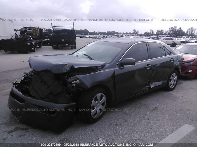 4T1BE46K07U545432 - 2007 TOYOTA CAMRY NEW GENERAT CE/LE/XLE/SE GRAY photo 2