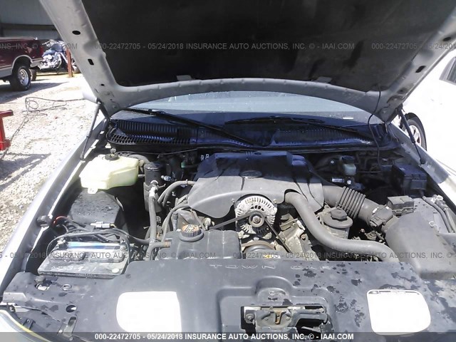 1LNHM81W3YY869709 - 2000 LINCOLN TOWN CAR EXECUTIVE SILVER photo 10