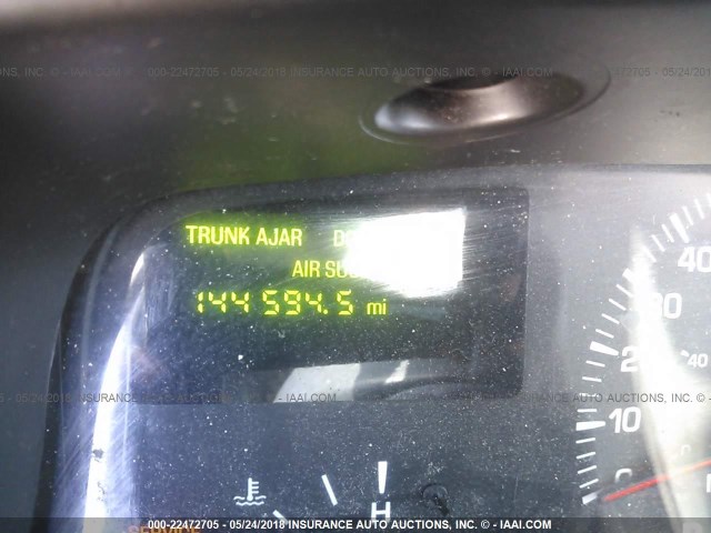 1LNHM81W3YY869709 - 2000 LINCOLN TOWN CAR EXECUTIVE SILVER photo 7