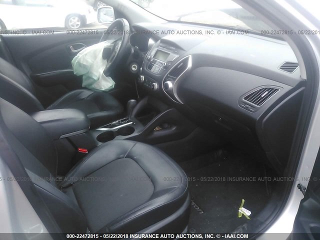 KM8JU3ACXAU114161 - 2010 HYUNDAI TUCSON GLS/LIMITED 银色 照片 5