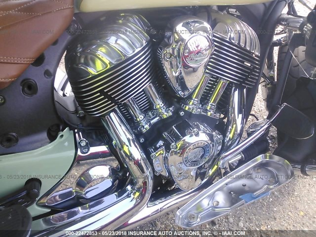 56KTRAAA7H3346938 - 2017 INDIAN MOTORCYCLE CO. ROADMASTER GREEN photo 8