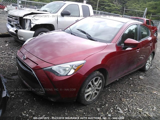 3MYDLBZV4GY102003 - 2016 TOYOTA SCION IA RED photo 2