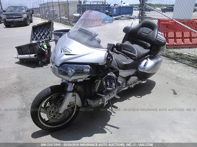 JH2SC68G8FK300331 - 2015 HONDA GL1800 GRAY photo 2