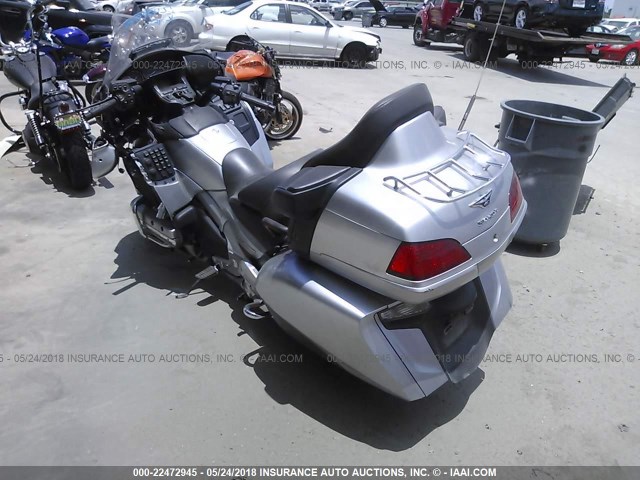 JH2SC68G8FK300331 - 2015 HONDA GL1800 GRAY photo 3