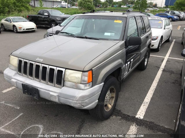 1J4GZ58S3WC114714 - 1998 JEEP GRAND CHEROKEE LAREDO/TSI GRAY photo 2