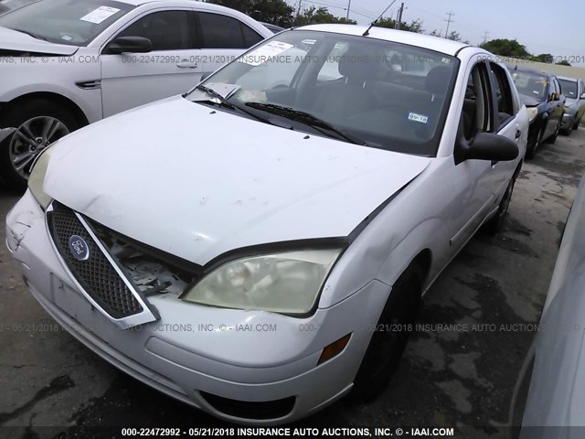 1FAFP34N97W256728 - 2007 FORD FOCUS ZX4/S/SE/SES WHITE photo 2