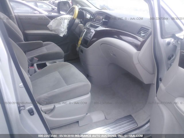 JN8AE2KP0F9133040 - 2015 NISSAN QUEST S/SV/SL/PLATINUM SILVER photo 5