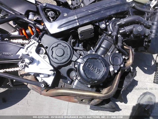 WB1022704BZS50610 - 2011 BMW F800 R WHITE photo 8