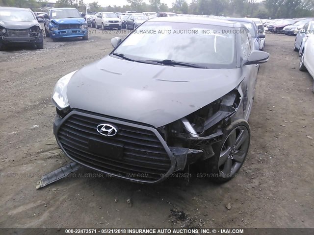 KMHTC6AE5DU168129 - 2013 HYUNDAI VELOSTER TURBO GRAY photo 6