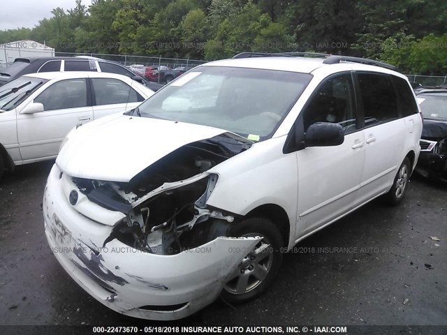 5TDZK23CX7S033226 - 2007 TOYOTA SIENNA CE/LE WHITE photo 2