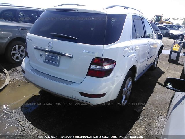 4JGBB8GB9BA711388 - 2011 MERCEDES-BENZ ML 350 4MATIC WHITE photo 4