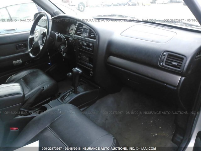 JN8DR09Y73W809758 - 2003 NISSAN PATHFINDER LE/SE SILVER photo 5