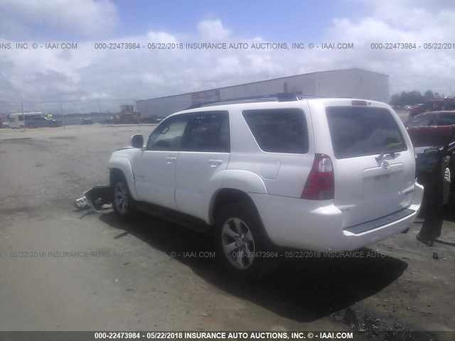 JTEZU17R960068226 - 2006 TOYOTA 4RUNNER LIMITED WHITE photo 3