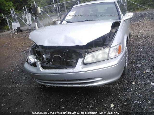 4T1BG22K1YU679369 - 2000 TOYOTA CAMRY CE/LE/XLE SILVER photo 6