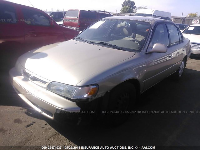 1NXBB02E6VZ548687 - 1997 TOYOTA COROLLA DX GOLD photo 2