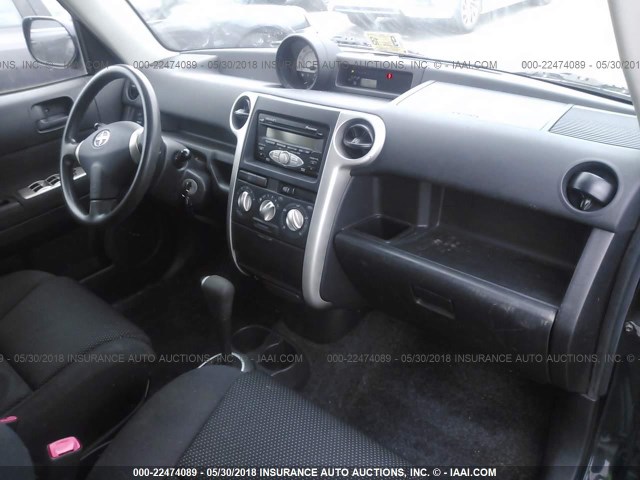 JTLKT324X64041372 - 2006 TOYOTA SCION XB BLUE photo 5