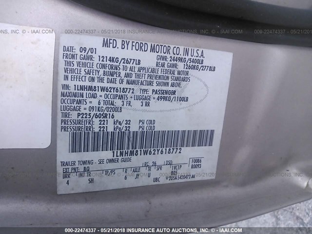 1LNHM81W62Y618772 - 2002 LINCOLN TOWN CAR EXECUTIVE TAN photo 9