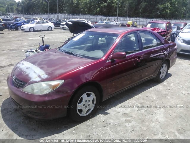 4T1BF30K02U013431 - 2002 TOYOTA CAMRY LE/XLE/SE ბურგუნდია ფოტო 2