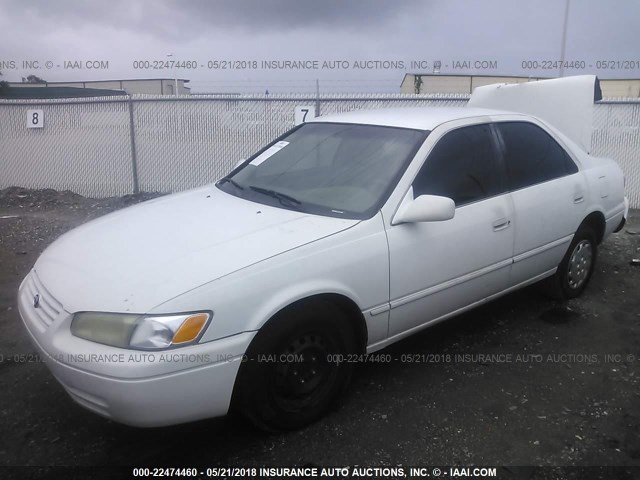 4T1BG22K9VU782650 - 1997 TOYOTA CAMRY CE/LE/XLE 白色 照片 2