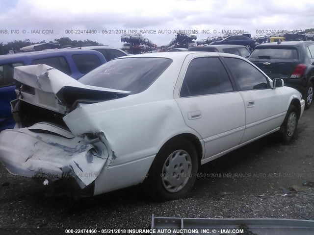 4T1BG22K9VU782650 - 1997 TOYOTA CAMRY CE/LE/XLE 白色 照片 4