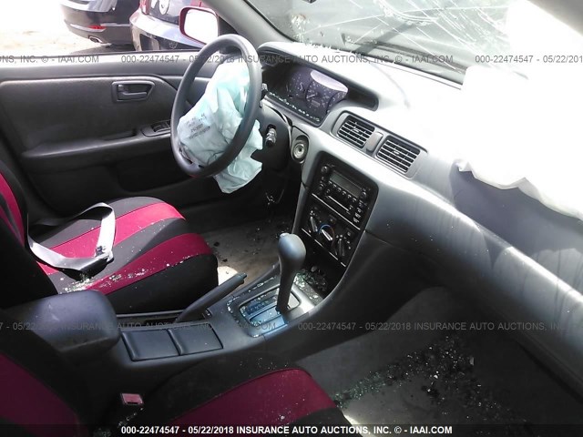 4T1BG28KXYU944183 - 2000 TOYOTA CAMRY CE/LE/XLE MAROON photo 5