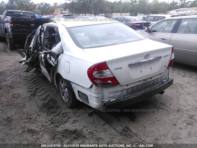 4T1BF32K54U081482 - 2004 TOYOTA CAMRY LE/XLE/SE WHITE photo 3