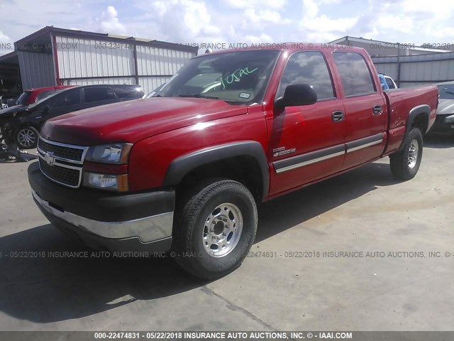 1GCHC23205F802510 - 2005 CHEVROLET SILVERADO C2500 HEAVY DUTY RED photo 2