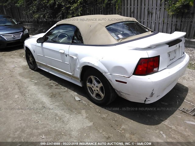 1FAFP44472F221773 - 2002 FORD MUSTANG WHITE photo 3