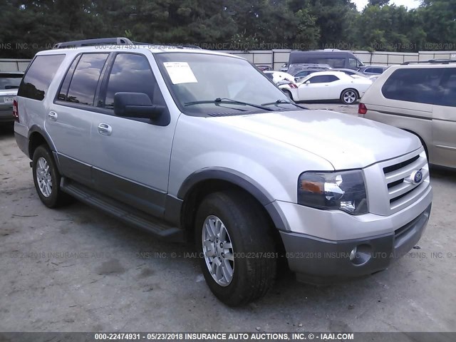 1FMJU1H54BEF45439 - 2011 FORD EXPEDITION XLT/KING RANCH SILVER photo 1