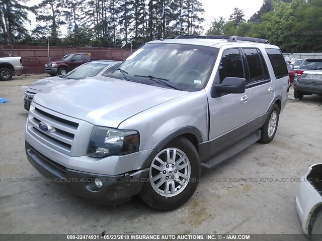 1FMJU1H54BEF45439 - 2011 FORD EXPEDITION XLT/KING RANCH SILVER photo 2