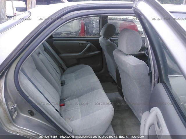 JT2BG22KXX0365058 - 1999 TOYOTA CAMRY LE/XLE Braun Foto 8