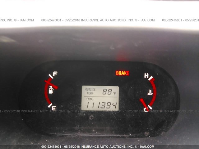 2T1KU4EE4AC311916 - 2010 TOYOTA COROLLA MATRIX  GRAY photo 7