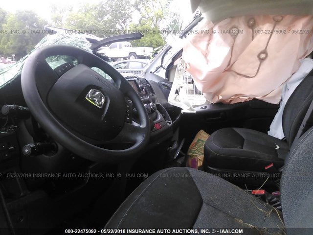 3C6TRVDG6HE506577 - 2017 RAM PROMASTER 2500 2500 HIGH WHITE photo 5