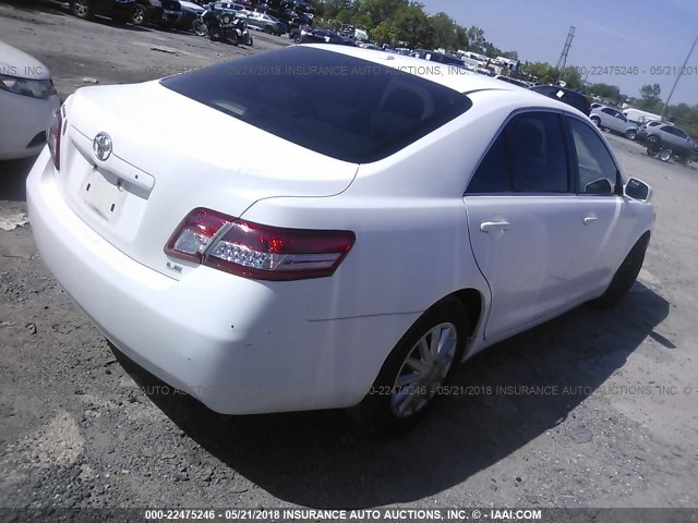 4T1BF3EK4AU564890 - 2010 TOYOTA CAMRY SE/LE/XLE WHITE photo 4