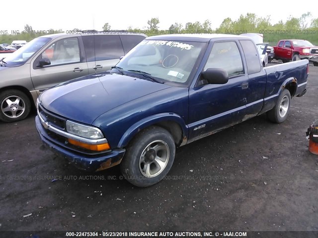 1GCCS195928183558 - 2002 CHEVROLET S TRUCK S10 BLUE photo 2