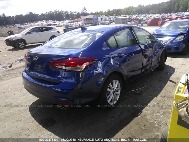 3KPFL4A75HE126099 - 2017 KIA FORTE LX/S BLUE photo 4