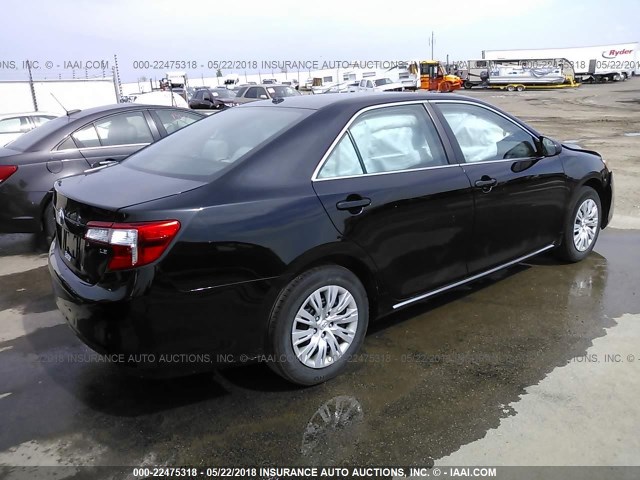 4T4BF1FK4ER401817 - 2014 TOYOTA CAMRY L/SE/LE/XLE შავი ფოტო 4