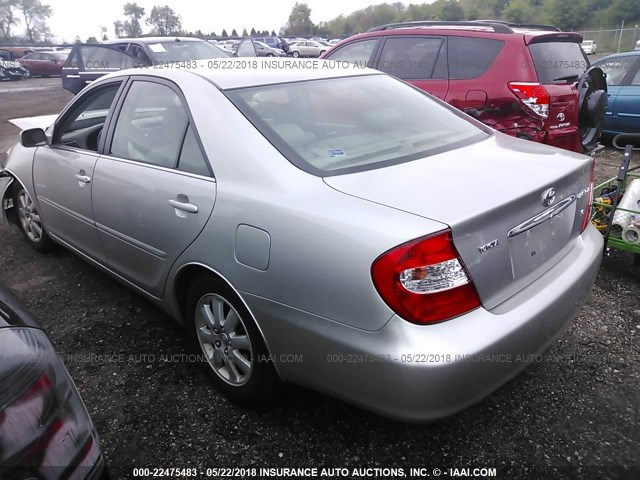 4T1BF30K53U061489 - 2003 TOYOTA CAMRY LE/XLE/SE Gümüş foto 3