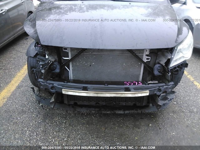 2V4RW4DX5AR399604 - 2010 VOLKSWAGEN ROUTAN S შავი ფოტო 6