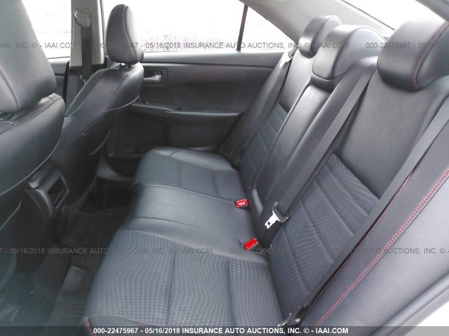 4T1BF1FK4FU036907 - 2015 TOYOTA CAMRY LE/XLE/SE/XSE თეთრი ფოტო 8