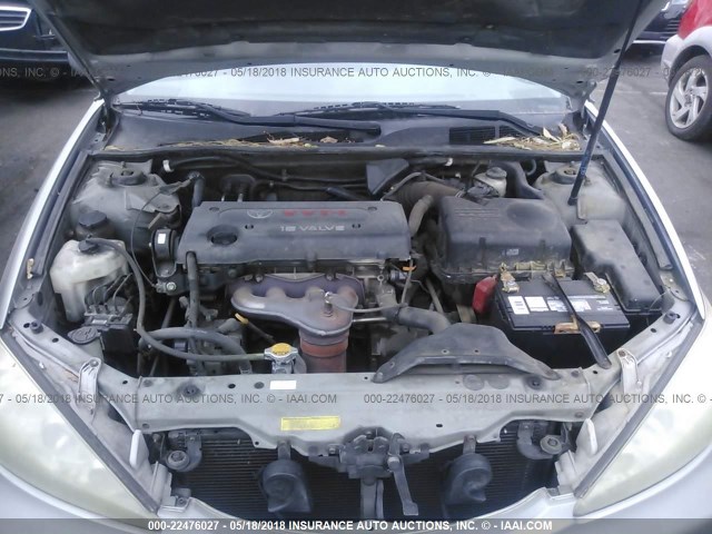 4T1BE32K55U956273 - 2005 TOYOTA CAMRY LE/XLE/SE ვერცხლისფერი ფოტო 10