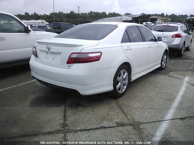 4T1BE46K29U873745 - 2009 TOYOTA CAMRY SE/LE/XLE WHITE photo 4