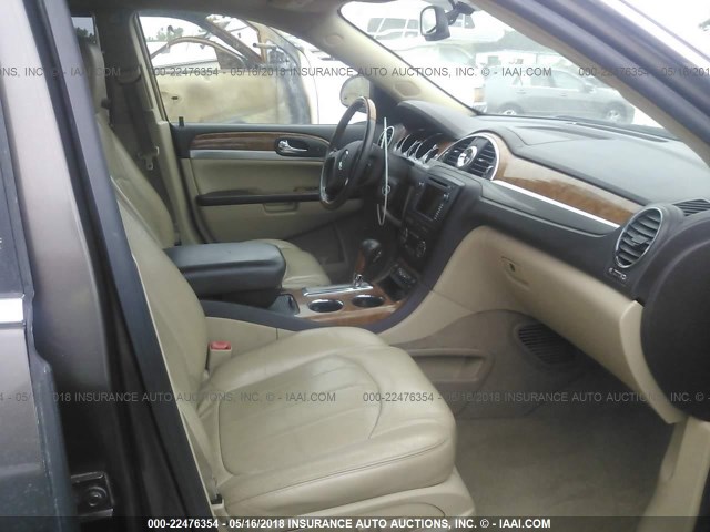 5GAER23D59J128684 - 2009 BUICK ENCLAVE CXL Marron photo 5
