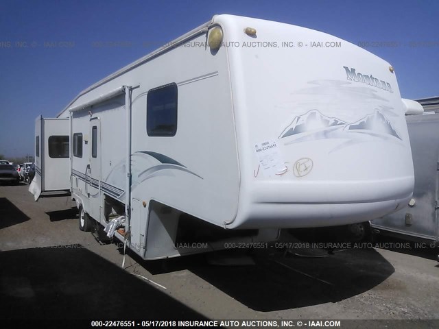 4YDF3572724500414 - 2002 KEYSTONE MONTANA WHITE photo 1