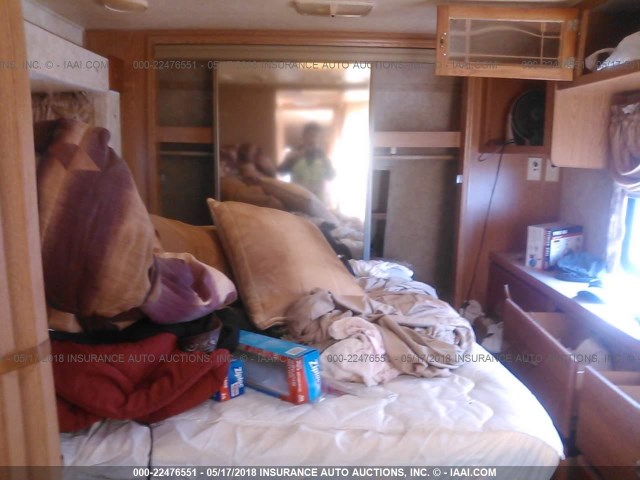 4YDF3572724500414 - 2002 KEYSTONE MONTANA WHITE photo 6