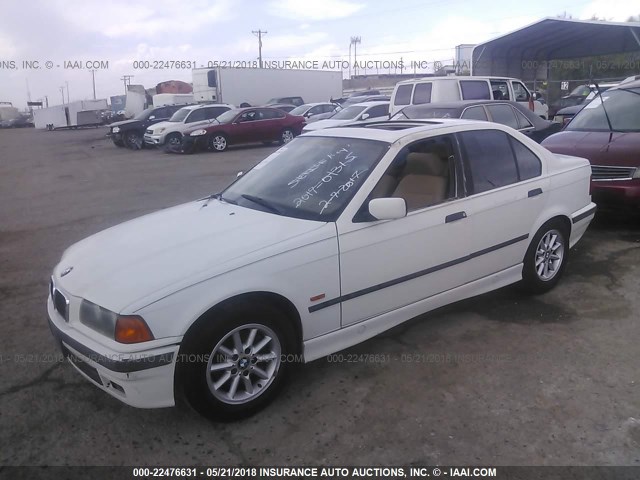 WBACC0324WEK25872 - 1998 BMW 318 I AUTOMATIC WHITE photo 2
