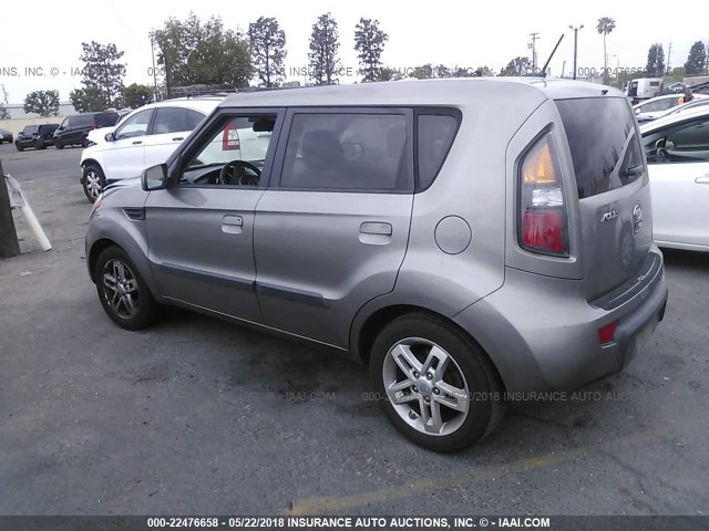 KNDJT2A20A7150562 - 2010 KIA SOUL +/!/SPORT GRAY photo 3